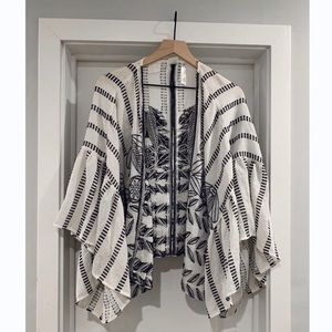 Anthropologie Akemi + Kin Annabelle Kimono Wrap